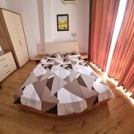 Sea Diamond Apartment